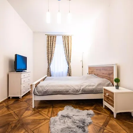 Amalia Apartment