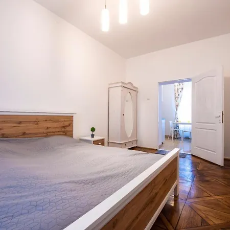 Amalia Apartment